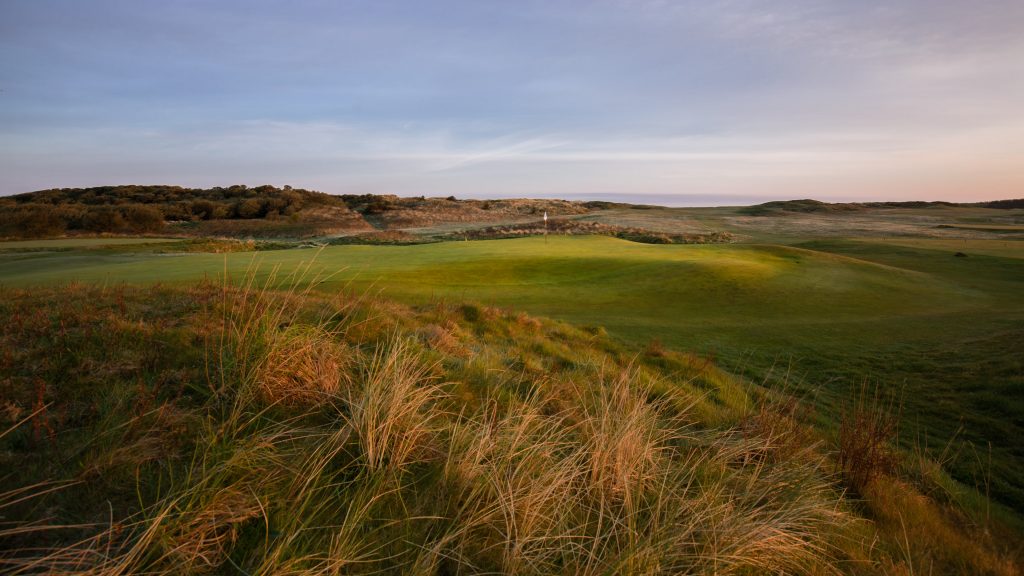 Portmarnock Links is a great way to start (or finish) any Irish golf trip, as it's a championship course close to Dublin Airport.